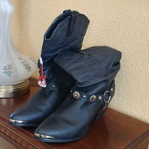 Women's Black Dingo Western Slouch Harness Heeled Booties w Metal Accents SZ 10W